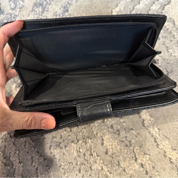 Ladies Buxton Croco Zip wallet, Black - Picture 3 of 6